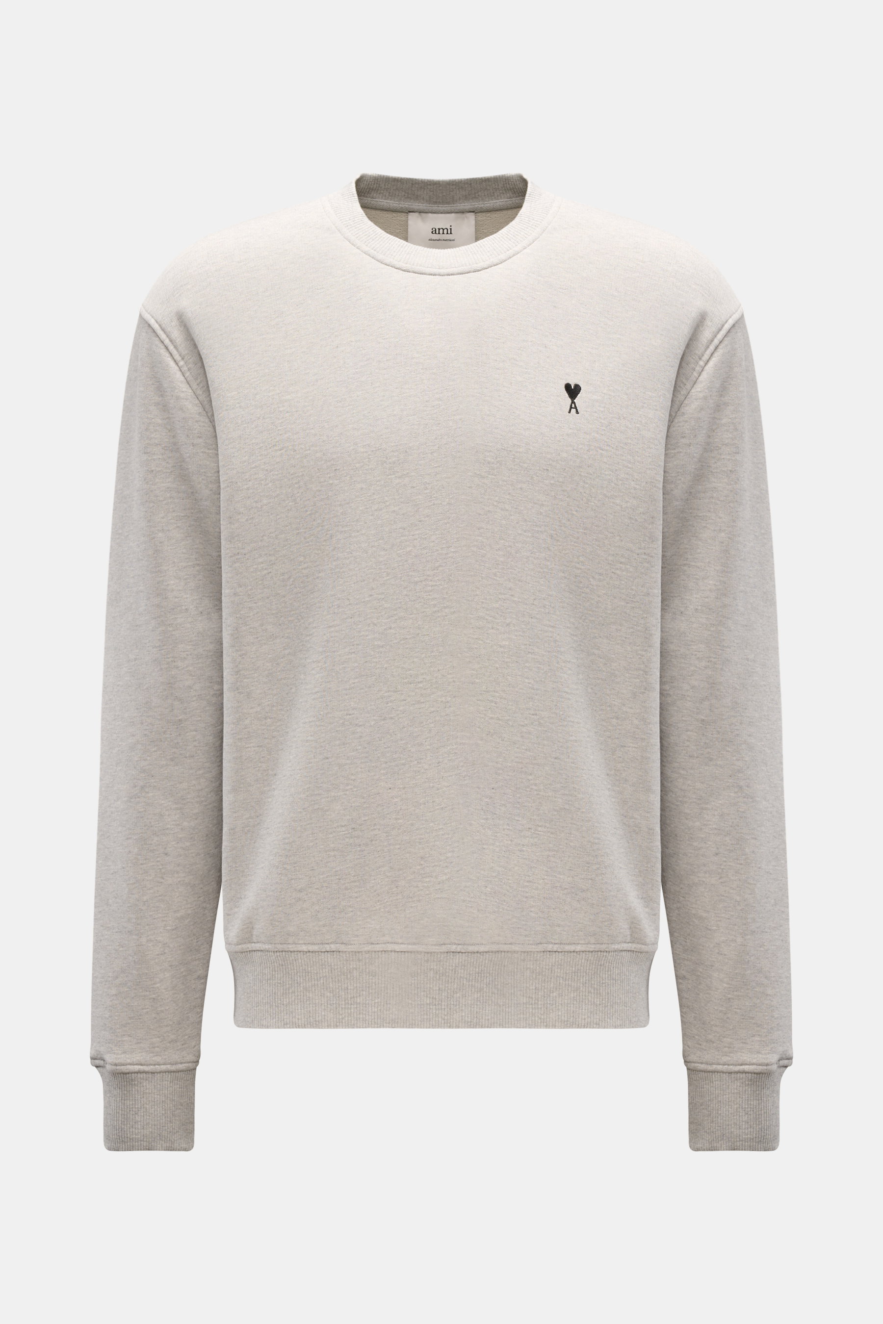 Ami Paris Rundhals-Sweatshirt hellgrau meliert, frontal fotografiert, mit Herz-Stitching auf der Brust, Baumwolle, leichter Stretch, Unisex, Oversized Fit.