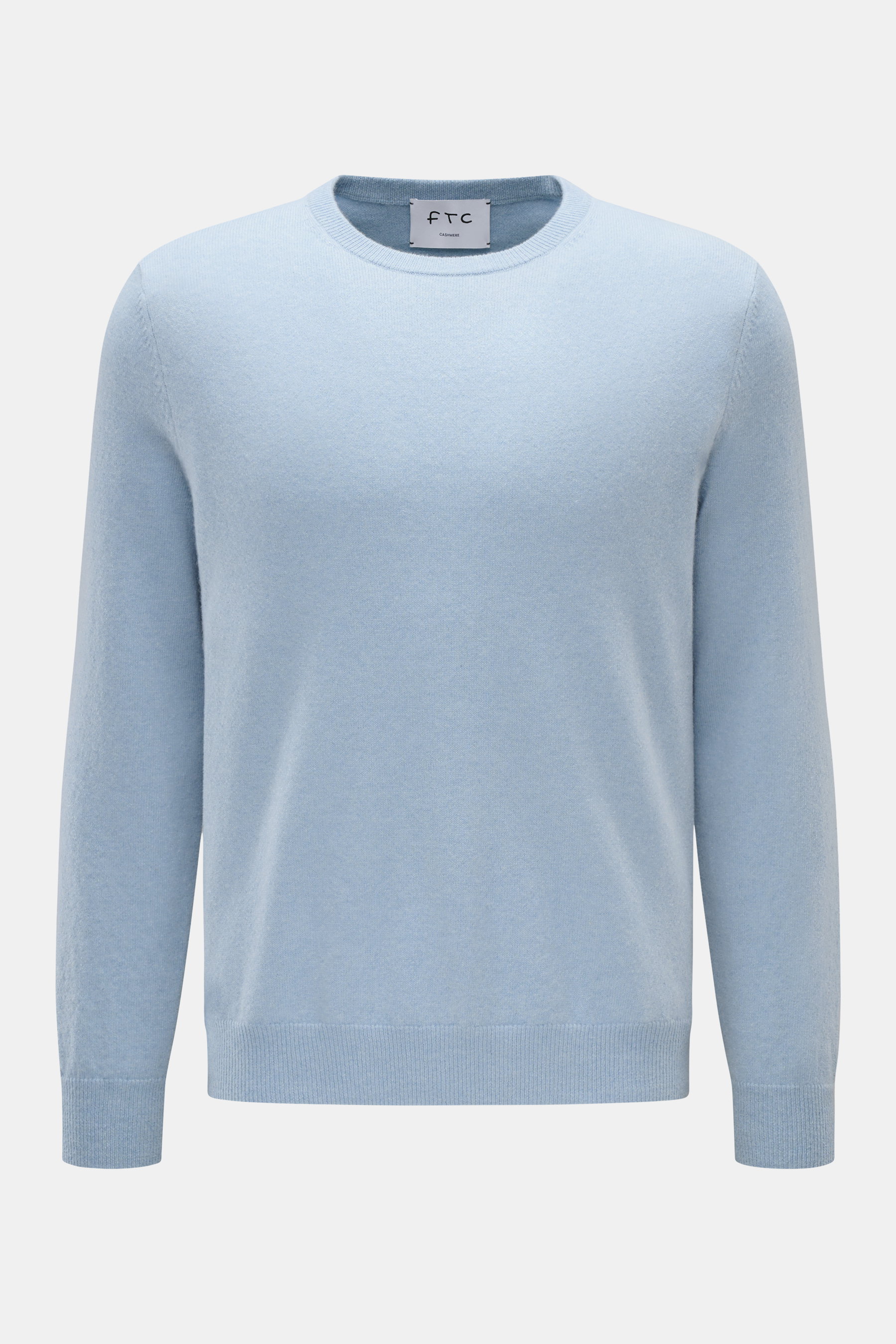 FTC Cashmere Rundhalspullover hellblau aus reiner, ultraweicher Cashmere-Qualität, Slim Fit, feines Strickbild, Rundhals, Rippbündchen, Frontalansicht.