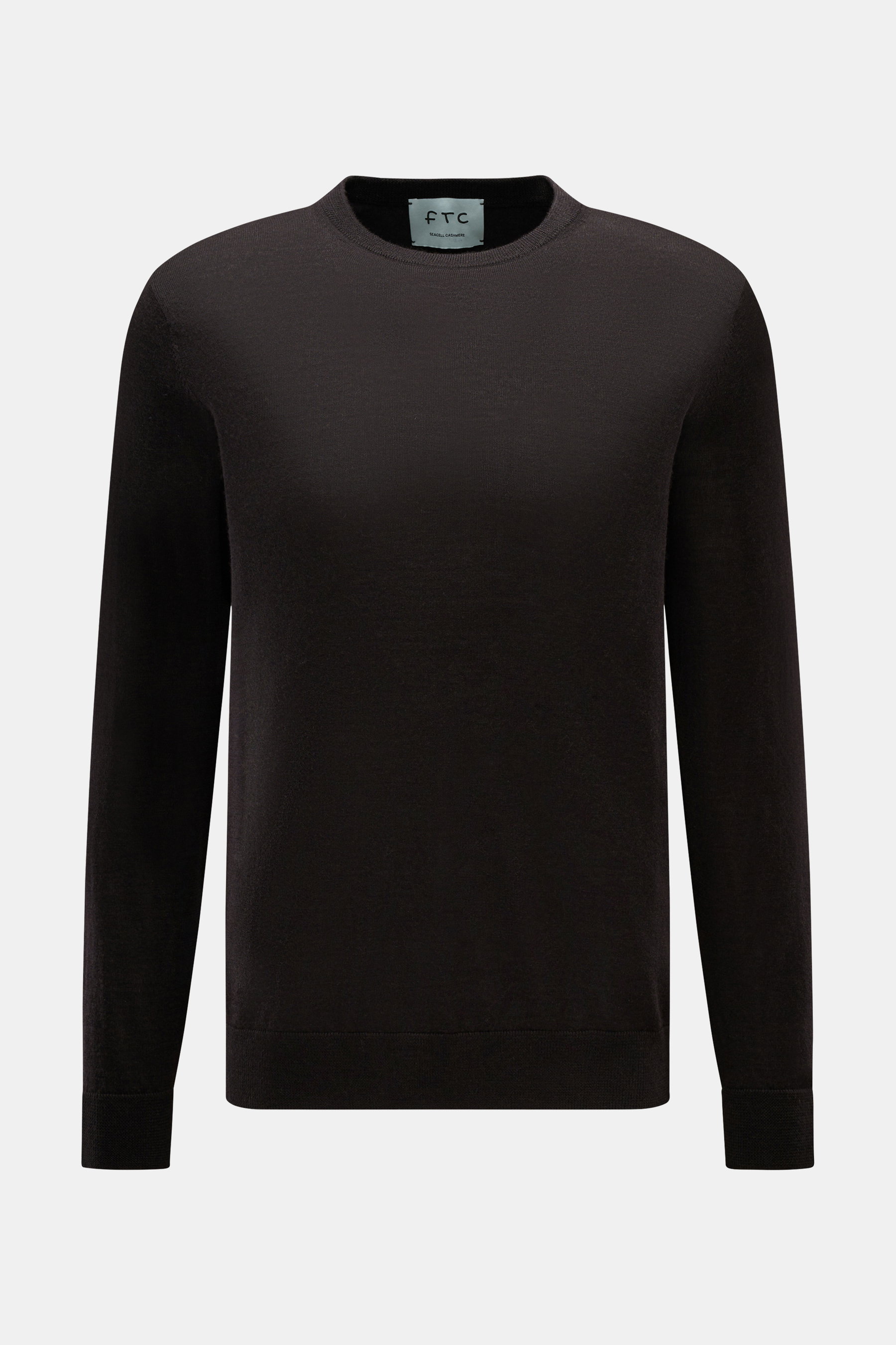 FTC Feinstrick-Rundhalspullover dunkelbraun, frontal mit Rundhalsausschnitt, Slim Fit, weicher Griff, feines Strickbild, Rippbündchen, Cashmere-Lyocell, OEKO-TEX®