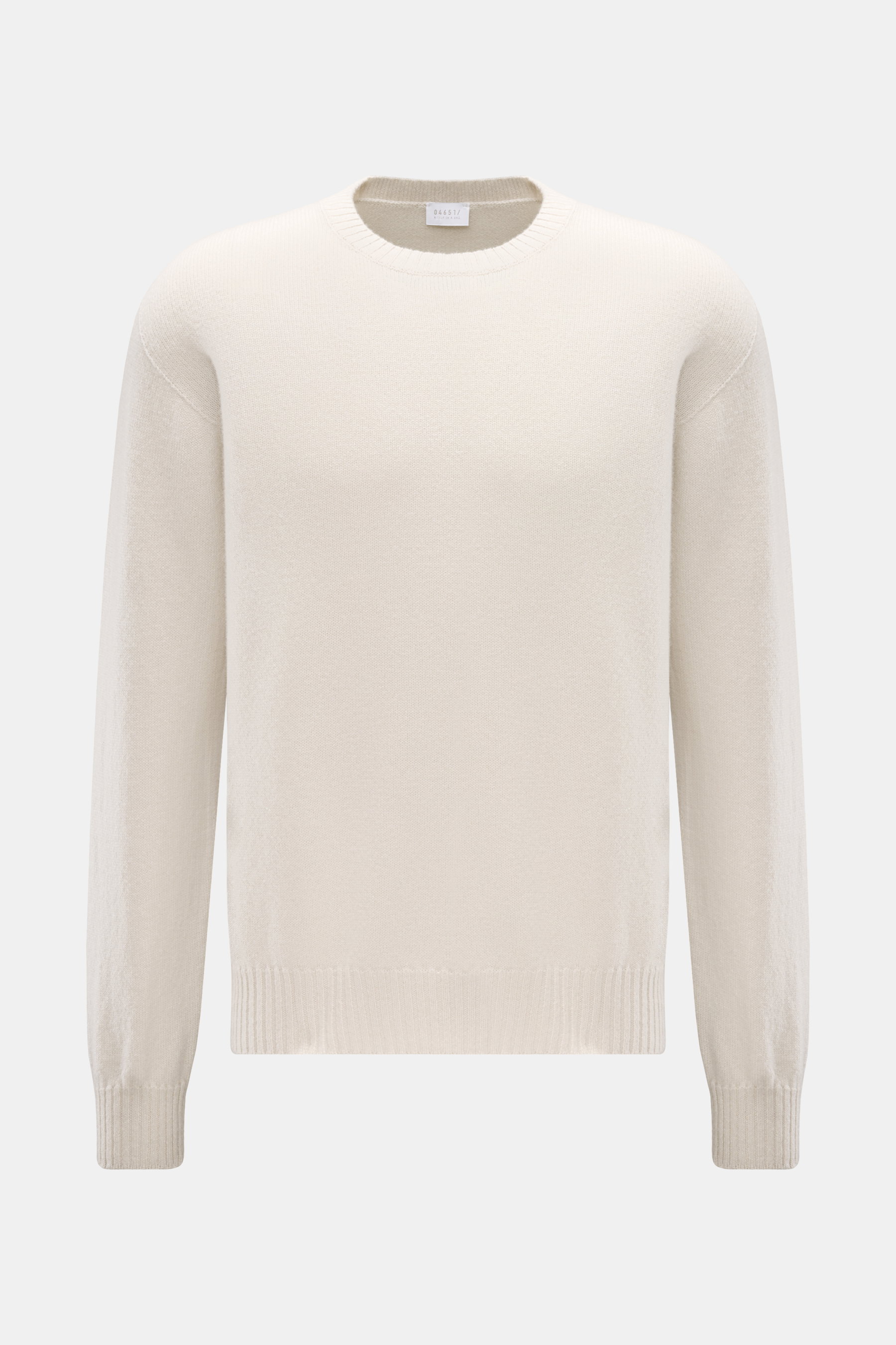 Frontansicht des 04651/ A trip in a bag Cashmere Rundhalspullover 'Extreme Cashmere Crew' sand aus reinem Cashmere mit feinem Strick, Rundhalsausschnitt, Regular Fit und flexiblen Rippbündchen.