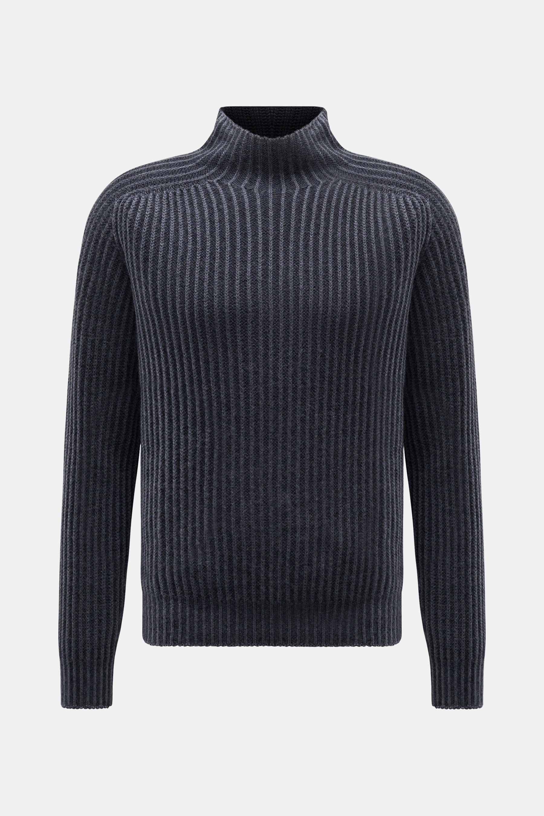 Frontale Aufnahme eines navyfarbenen 04651/ A trip in a bag Mock Neck Pullover 'Foggy Mock' mit Stehkragen, grobem Rippstrick, Slim Fit und weichem Griff aus reiner Wolle.