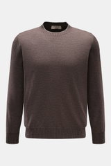 Fioroni Cashmere Rundhalspullover dunkelbraun meliert, Slim Fit, feines Strickbild, weiche Haptik, flexible Rippbündchen, frontal fotografiert.