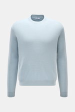 Front view of Iris von Arnim Cashmere-Seide Feinstrick-Rundhalspullover 'Presano' hellblau with round neckline, ribbed cuffs, soft piqué texture, regular fit, cashmere and silk blend.  
<p>Der Rundhalspullover 'Presano' zeigt den Luxus von IRIS VON ARNIM 
