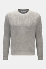 Front view of Iris von Arnim Crew neck jumper 'Leovan' grey mottled, featuring voluminous brioche knit in a linen-cotton blend.

<p>A luxurious knitwear essential: With its voluminous brioche knit in the finest linen-cotton blend, this crew neck jumper by