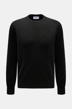 Front view of Gran Sasso Crew neck jumper black, elegant pure cotton knitwear with a soft feel, fine knit, slim fit, crew neck, and comfortable ribbed bands.

<p>Elegant cotton knitwear from Italy: This jumper from GRAN SASSO will be a great addition to y