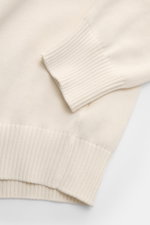 Close-up front view of the Gran Sasso Crew neck jumper cream showing fine knit, ribbed cuffs, and hem.

<p>Elegant cotton knitwear from Italy: This jumper from GRAN SASSO will be a great addition to your spring wardrobe, with its classic fit and timeless 