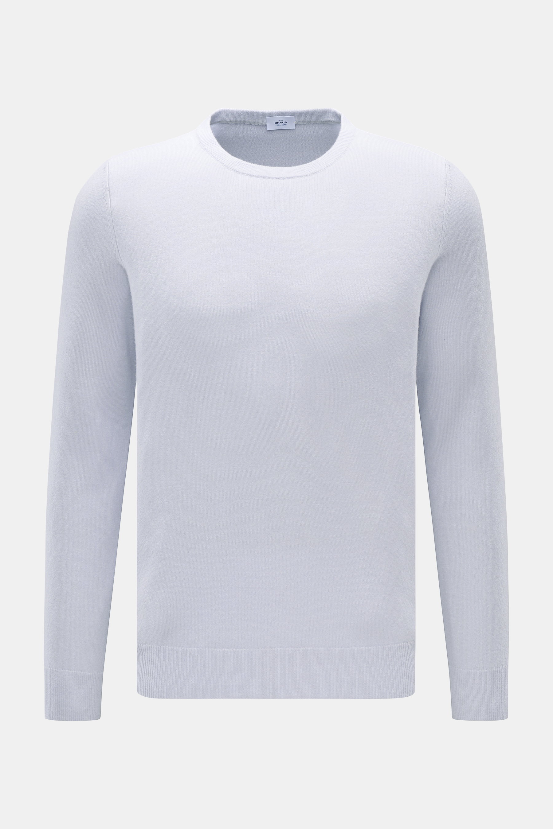 Front view of the von Braun Cashmere Rundhalspullover hellblau, a slim fit light blue crewneck sweater made of pure cashmere with soft touch, fine knit texture, and flexible ribbed cuffs.

<p>Vielseitiges Essential für die kalte Jahreszeit: Der VON BRAUN 