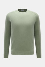 von Braun Cashmere Rundhalspullover salbei, frontal fotografiert, Slim Fit mit Rundhalsausschnitt, reiner Cashmere, weicher Griff, mittelfeines Strickbild, elastische Rippbündchen