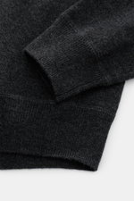 von Braun Cashmere Rundhalspullover dunkelgrau meliert, Detailaufnahme von Ärmel und Bündchen, weicher Griff, feines Strickbild, Regular Fit