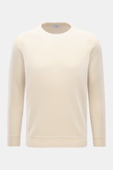 Von vorne fotografierter von Braun Cashmere Rundhalspullover creme, Regular Fit mit Rundhalsausschnitt, Raglanärmeln und weichem Cashmere.