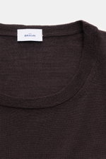 von Braun Merino Rundhalspullover dunkelbraun, Slim Fit, feiner Feinstrick, Rundhalsausschnitt, elastische Rippbündchen, Detailansicht von oben