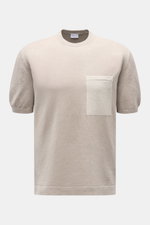Front view of 04651/ A trip in a bag Fine knit short sleeve jumper 'Pocket Tee' taupe with crew neck, contrasting breast pocket, slim fit, and short sleeves. Lightness you can feel: The fine knit short sleeve jumper 'Pocket Tee' by 04651/ A TRIP IN A BAG 