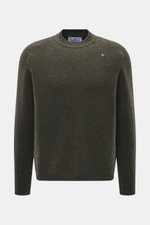 Stone Island Rundhalspullover 'Stellina' dark olive, frontal fotografiert, Regular Fit, Raglanärmel, Rundhalsausschnitt, weicher Griff, Schurwolle-Microfaser-Mix, dezentes Stellina-Stitching.