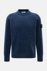 Front view of Stone Island Crewneck Sweater 'Chenille' Gray Blue in soft cotton chenille knit with compass badge on the sleeve.

<p>Stay warm and stylish through winter with STONE ISLAND: This sweater made of soft cotton chenille combines innovative textu