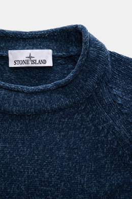 Close-up front view of Stone Island Crewneck Sweater 'Chenille' Gray Blue showing soft cotton chenille texture and rolled edge neckline. 

<p>Stay warm and stylish through winter with STONE ISLAND: This sweater made of soft cotton chenille combines innova