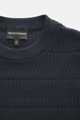 Alt tag (125 characters max): Close-up front view of Emporio Armani Short sleeve jumper navy with ribbed crew neck and textured fine knit pattern.

Description:  
<p>Versatile companion: This lightweight short sleeve jumper in pure virgin wool by EMPORIO 