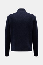 Rückansicht des 04651/ A trip in a bag Mock Neck Pullover 'Grainy' navy meliert aus wärmendem Woll-Mix, Boucléstrick, Regular Fit, hoher Kragen.
