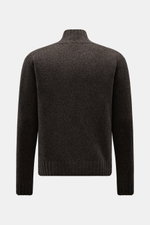 Rückansicht des graubraunen 04651/ A trip in a bag Mock Neck Pullovers 'Grainy' aus wärmendem Woll-Mix mit Boucléstrick, hohem Kragen, Regular Fit.