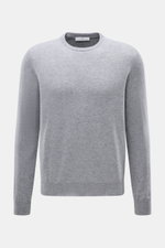 Malo Cashmere Rundhalspullover grau meliert, frontal fotografiert, feines Strickbild, Rundhalsausschnitt, Regular Fit, weicher Griff, Rippbündchen.