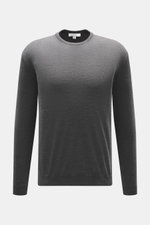Malo Feinstrick Rundhalspullover grau meliert, frontal fotografiert, reine Schurwolle, weicher Griff, leichte Qualität, feines Strickbild, Regular Fit, Rundhalsausschnitt, Rippbündchen, Made in Italy.