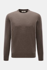 Front view of Fioroni Cashmere Crew Neck Sweater 'Duvet' Grey Brown Melange, pure cashmere, slim fit, fine knit, soft touch, ribbed cuffs, crew neckline.