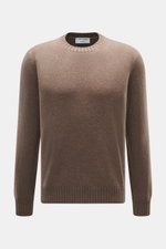 Front view of Gran Sasso Cashmere crew neck sweater grey brown melange, pure cashmere, very soft touch, fine knit pattern, regular fit, crew neckline, comfortable ribbed cuffs.