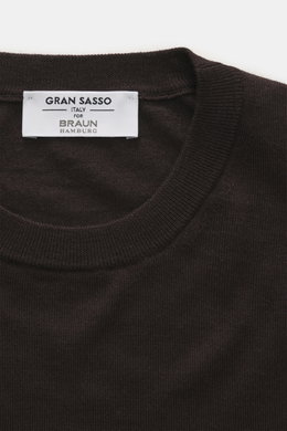 Gran Sasso Fine knit crew neck sweater dark brown shown from above, featuring a mix of virgin wool, cashmere, and silk, very soft touch, lightweight quality, very fine knit pattern, regular fit, crew neckline, and comfortable ribbed cuffs.
