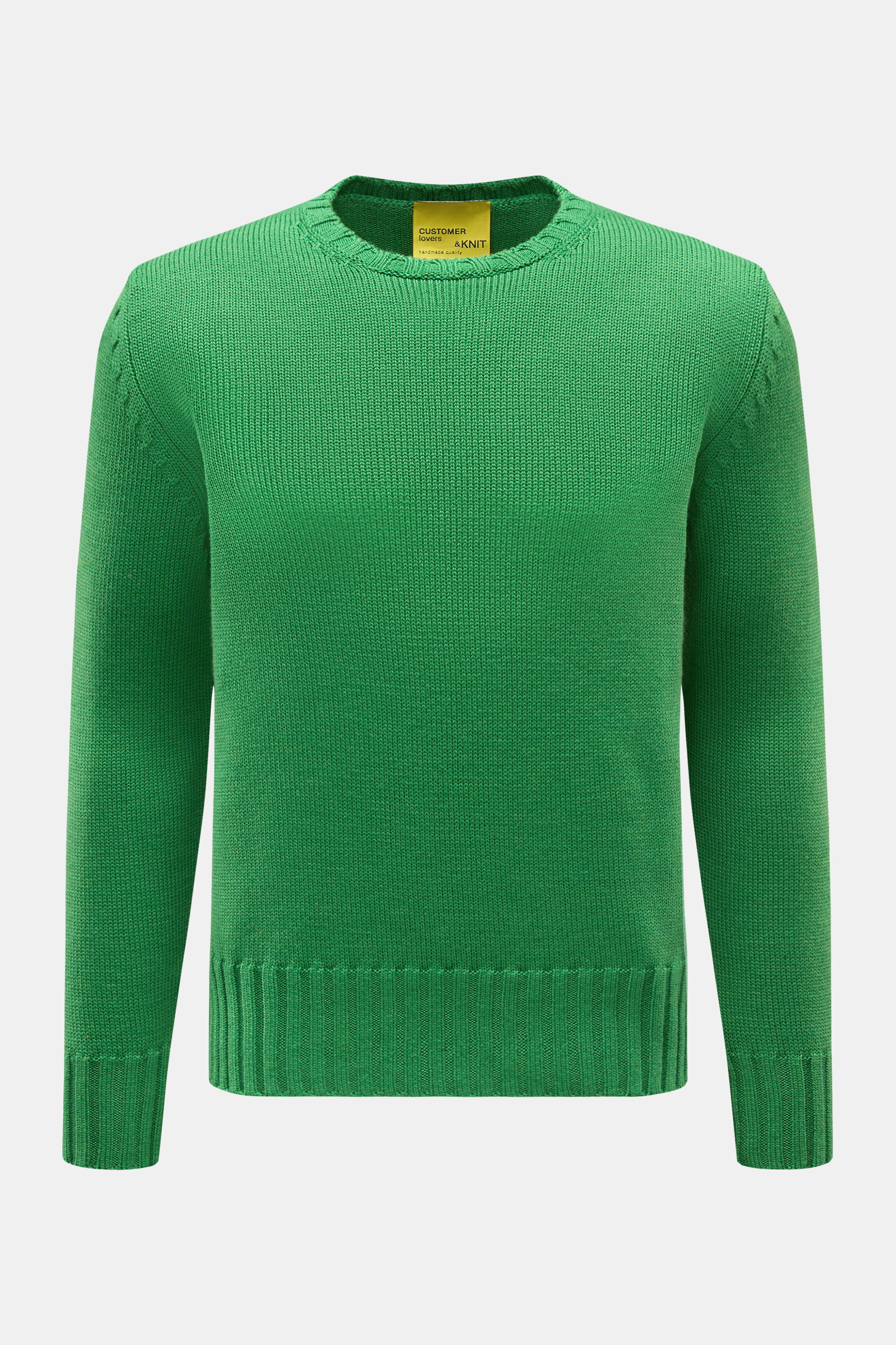 Frontansicht des grünen B.F. Knitwear Merino Rundhalspullover mit Rundhalsausschnitt, Slim Fit, mittlerem Strickbild, Rippstrick-Bündchen, weichem Griff aus reiner Merinowolle.