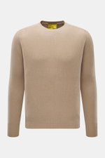 Front view of B.F. Knitwear Cashmere crew neck beige sweater, pure cashmere, soft touch, medium-fine knit, slim fit, ribbed cuffs.