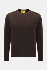 B.F. Knitwear Cashmere crew neck sweater dark brown shown from the front, pure cashmere, soft touch, medium-fine knit, slim fit, elastic ribbed cuffs.