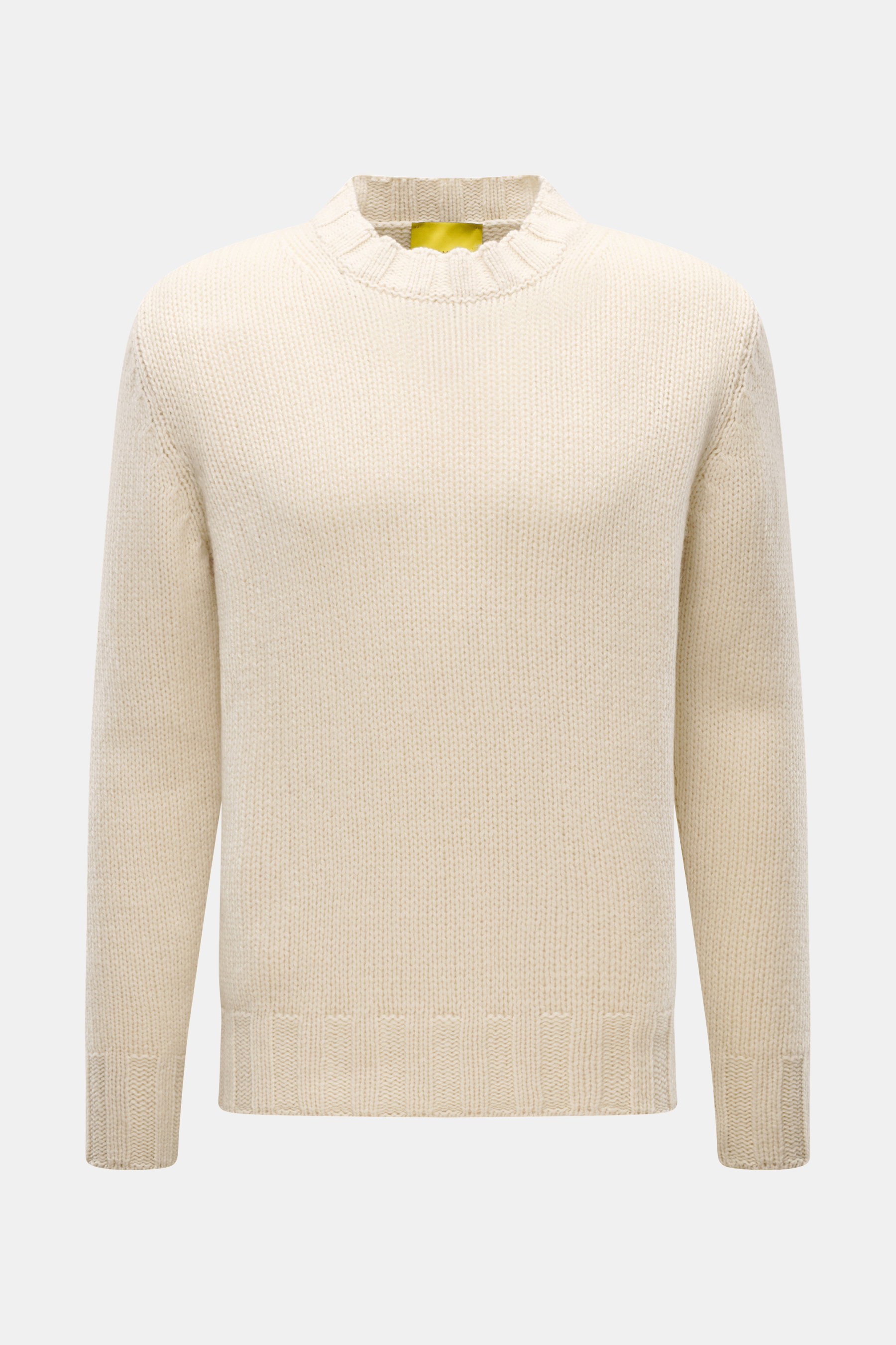 Front view of B.F. Knitwear Cashmere crew neck sweater cream, pure cashmere with soft touch, medium coarse knit, regular fit, elastic ribbed cuffs. Autumnal cashmere from the knitting expert B.F. KNITWEAR: This softly knitted crew neck sweater is the perf