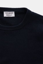 Close-up front top view of the Aida Barni Cashmere crew neck jumper navy showing crew neckline, fine knit pattern, and ribbed cuffs.  

Description:  
<p>Luxury-class essential: The Italian label AIDA BARNI processes premium cashmere in this timeless crew