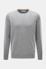 Front view of Brunello Cucinelli Cashmere pullover grey melange, a finely knit crew neck sweater with narrow contrast edges.

<p>This timeless and versatile finely knit crew neck sweater by BRUNELLO CUCINELLI is made from pure cashmere, featuring narrow c