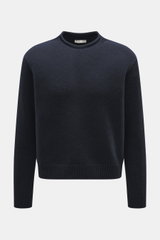 Front view of The Row Cashmere crewneck sweater 'Markhim' navy melange, a voluminous, oversized knit with crew neckline, ribbed cuffs, and coarse knit pattern. Statement knitwear for the cold season: The voluminous 'Markhim' crewneck sweater from THE ROW 