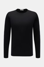 Front view of Kiefermann Merino Fine Knit Sweater 'Benjaminn' black, slim fit with round neckline, pure merino wool, super soft feel, very fine knit pattern, open rolled edge finishes.