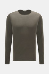 Front view of Kiefermann Merino fine knit sweater 'Benjaminn' khaki, pure merino wool, super soft feel, very fine knit pattern, slim fit, round neckline, open rolled edge finishes.