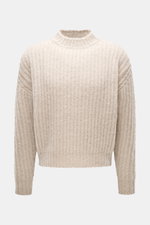 Kiefermann Rundhalspullover "Yakub" creme, frontal aus mittlerer Nähe fotografiert, grobes Strickbild, oversized Fit, Mix aus Microfaser, Alpaka, Wolle, weicher Griff, Rundhalsausschnitt, komfortable Rippbündchen.