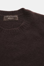 Filippo de Laurentiis Rundhalspullover dunkelbraun, Nahaufnahme von oben, Mix aus Cashmere, Seide, Microfaser, weicher Griff, feines Strickbild, Regular Fit, Rundhalsausschnitt, Rippbündchen