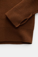 Barena Venezia Rundhalspullover 'Corba Cruna' braun, Nahaufnahme von Ärmeln und Saum, Strick aus reiner Schurwolle, weicher Griff, mittelfeines Patent-Strickmuster, Slim Fit, Rundhalsausschnitt, elastische Rippbündchen, breite Ärmelbündchen mit Daumenöffn