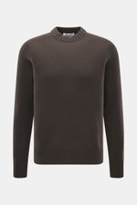 Frontansicht des FTC Cashmere Rundhalspullover dunkelbraun aus reinem, OEKO-TEX®-zertifiziertem Cashmere, Slim Fit, mittelfeines Strickbild, Rippbündchen.