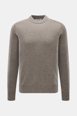 FTC Cashmere Rundhalspullover taupe meliert, Slim Fit, mittelfeines Strickbild, Rundhalsausschnitt, Rippbündchen, frontal fotografiert, nachhaltiger Luxus.