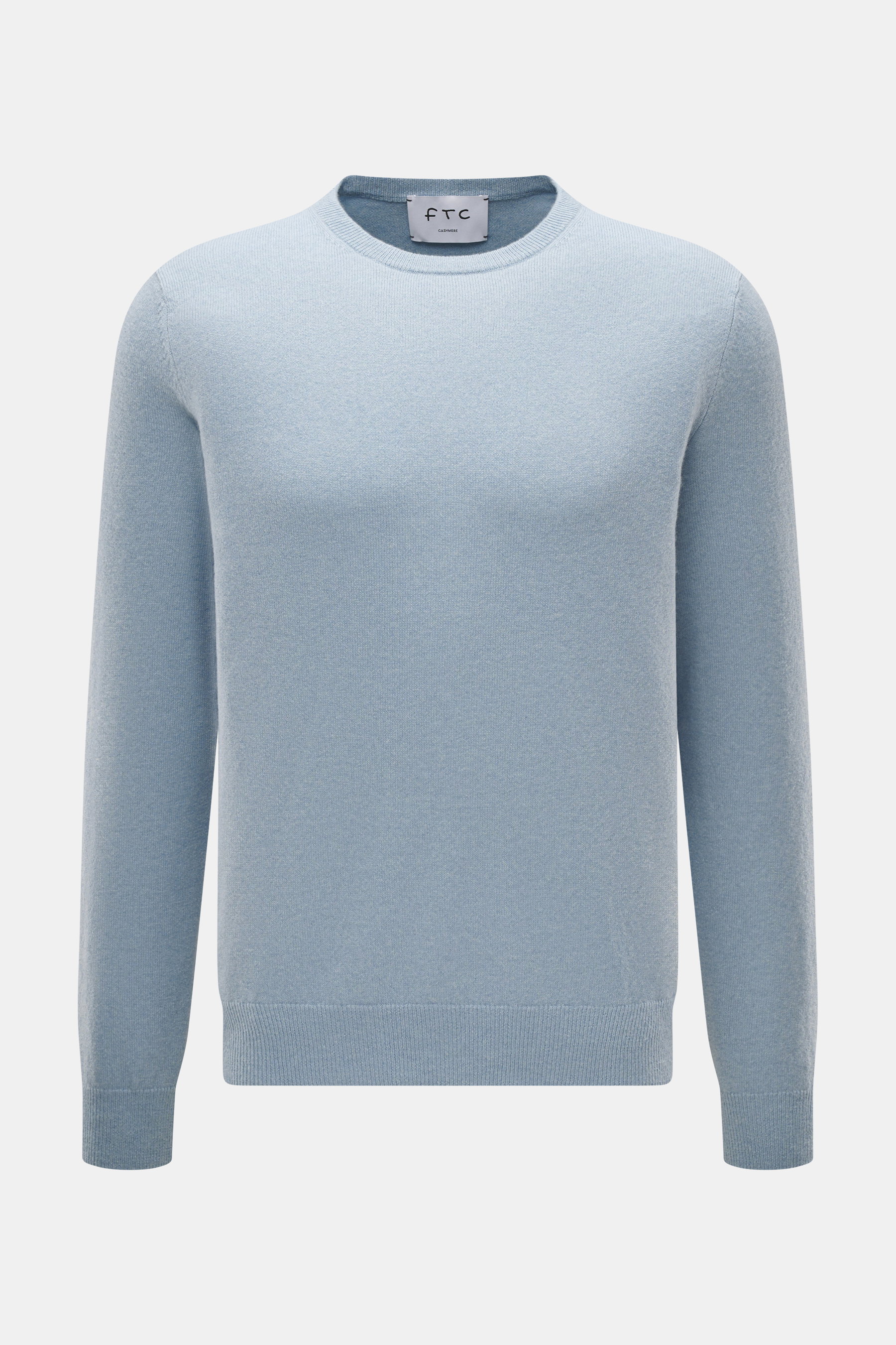 FTC Cashmere Rundhalspullover hellblau, Slim Fit, reiner Cashmere, feines Strickbild, Rundhalsausschnitt, Rippbündchen, frontal fotografiert.