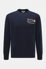 MC2 Saint Barth Rundhals-Pullover 'Heron Light' navy, frontal fotografiert, Mix Cashmere, Wolle, Viskose, Microfaser, weicher Griff, feines Strickbild, markantes Stitching Brust, Slim Fit, Rundhalsausschnitt, Ärmel mit Logo-Stitching, Rippbündchen.