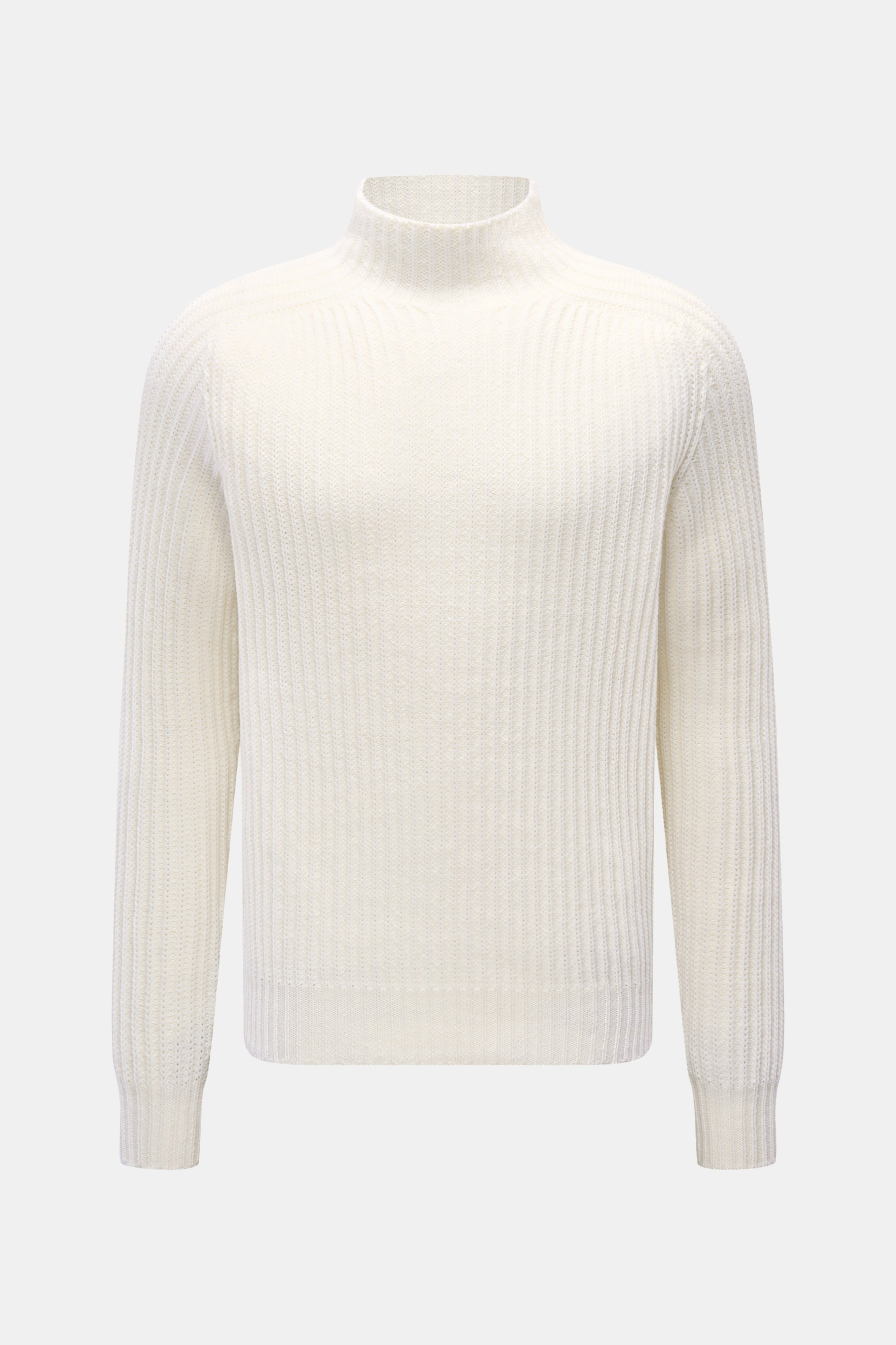 Vorderansicht des 04651/ A trip in a bag Mock Neck Pullover 'Foggy' offwhite mit Stehkragen, Slim Fit, Rippbündchen und mittelfeiner Schurwolle.