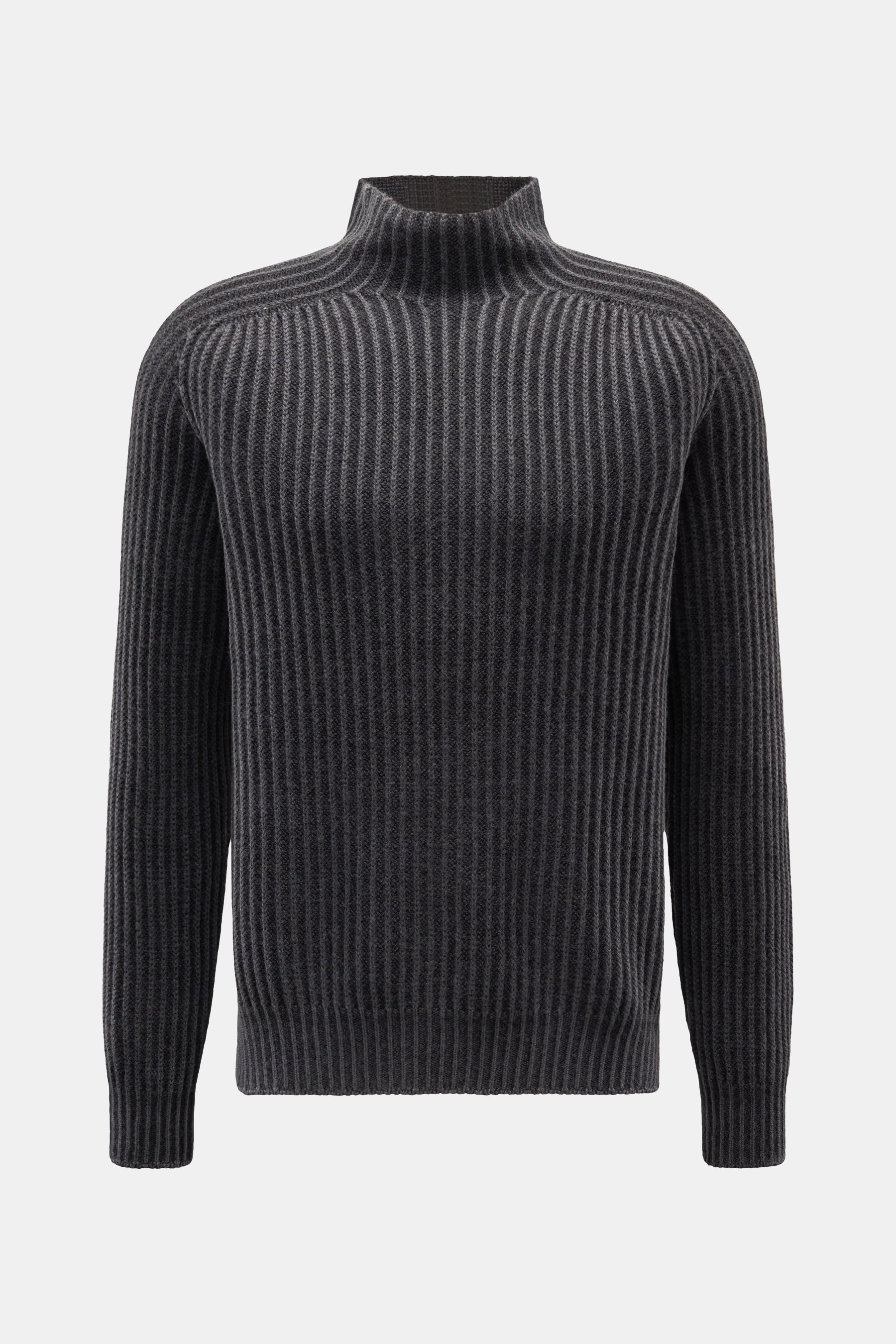 Frontale Nahaufnahme des anthrazitfarbenen 04651/ A trip in a bag Mock Neck Pullover 'Foggy' mit weichem Griff, Slim Fit, Stehkragen und patentem Strickmuster.
