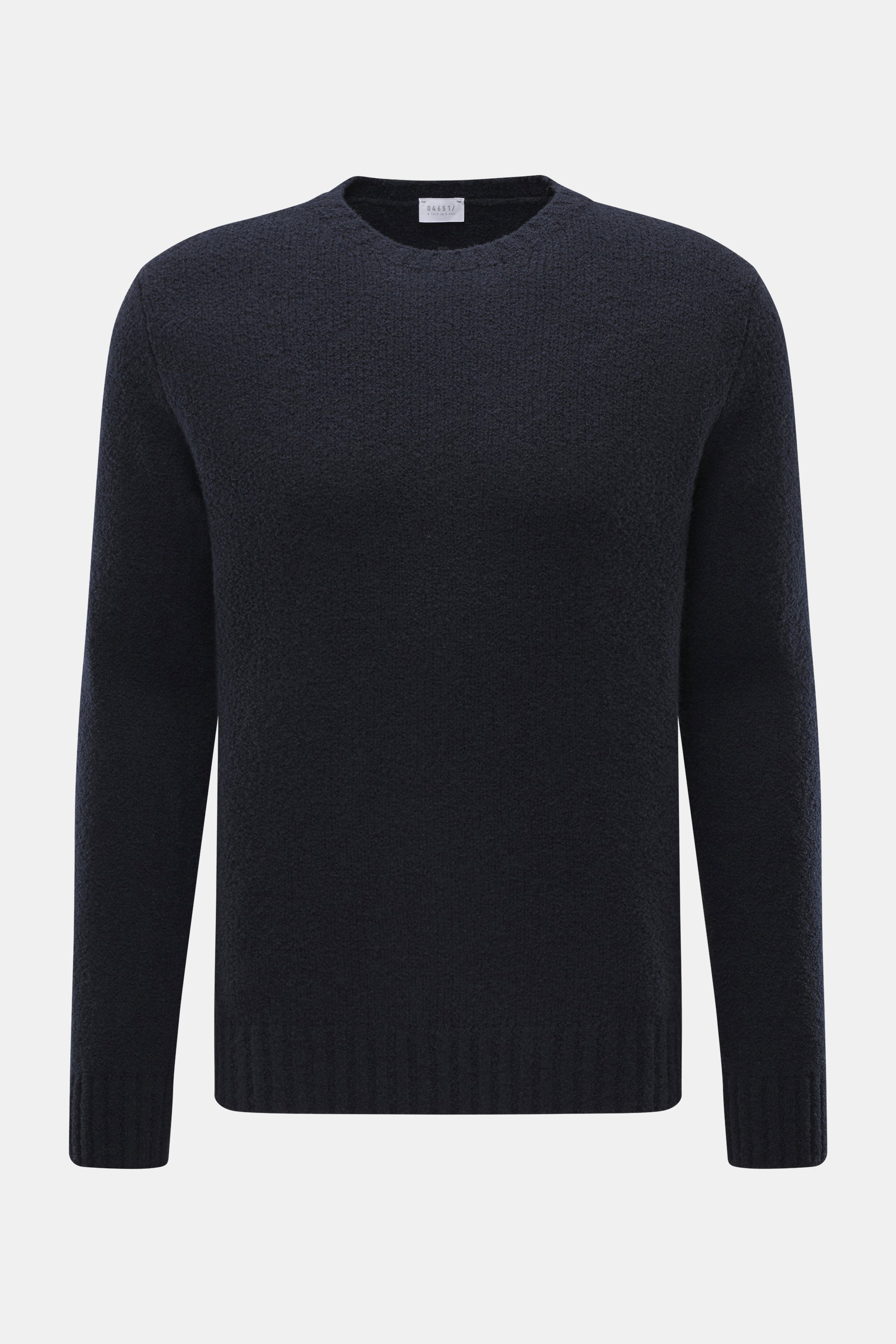 04651/ A trip in a bag Rundhalspullover 'Molly Crew' navy, frontale Nahaufnahme, Bouclé-Struktur, Slim Fit, Rundhalsausschnitt, weicher Merinowolle-Mix