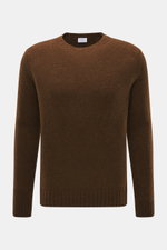 Brauner 04651/ A trip in a bag Rundhalspullover 'Molly Crew' in Slim Fit, Bouclé-Struktur aus Merinowolle, Frontansicht mit Rundhalsausschnitt.