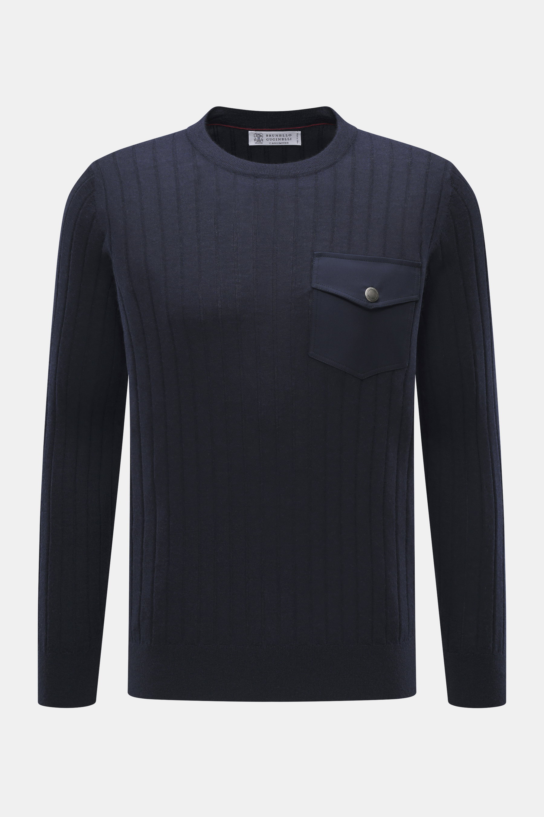 Brustansicht des Brunello Cucinelli Cashmere-Seide Rundhalspullover navy mit Slim Fit, Rippstrick-Design, Brusttasche, weichem Griff und Rundhalsausschnitt.