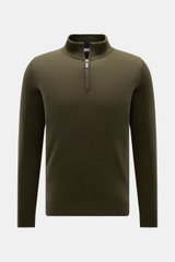 Front view of von Braun Cashmere half-zip jumper olive in fine knit, slim fit, pure cashmere with a soft feel and ribbed bands.

<p>This clean VON BRAUN half-zip jumper made from high-quality and exceptionally fine Mongolian cashmere combines a timeless d