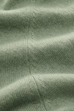 Close-up top-down view of the von Braun Cashmere half-zip jumper sage showing fine knit, soft texture, and ribbed bands. <p>This clean VON BRAUN half-zip jumper made from high-quality and exceptionally fine Mongolian cashmere combines a timeless design wi